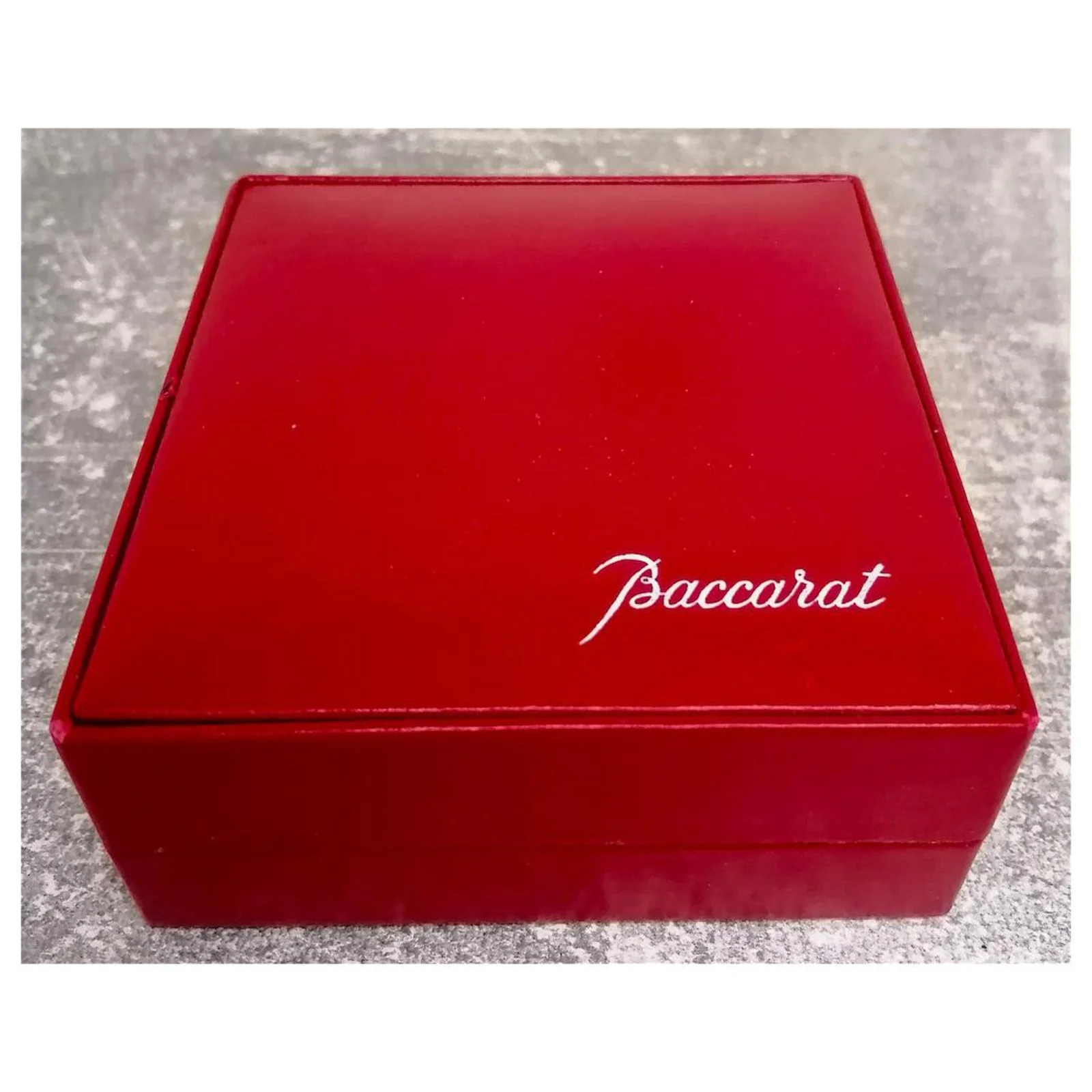 Croix Noire En Cristal Baccarat 3 Croix Noire En Cristal Baccarat – Image 3