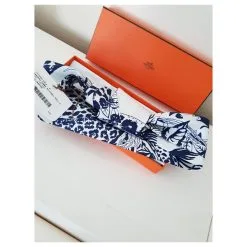 Hermès Bandeau Soie Robert Dallet Blanc Bleu -Collier Soldes 126396 9