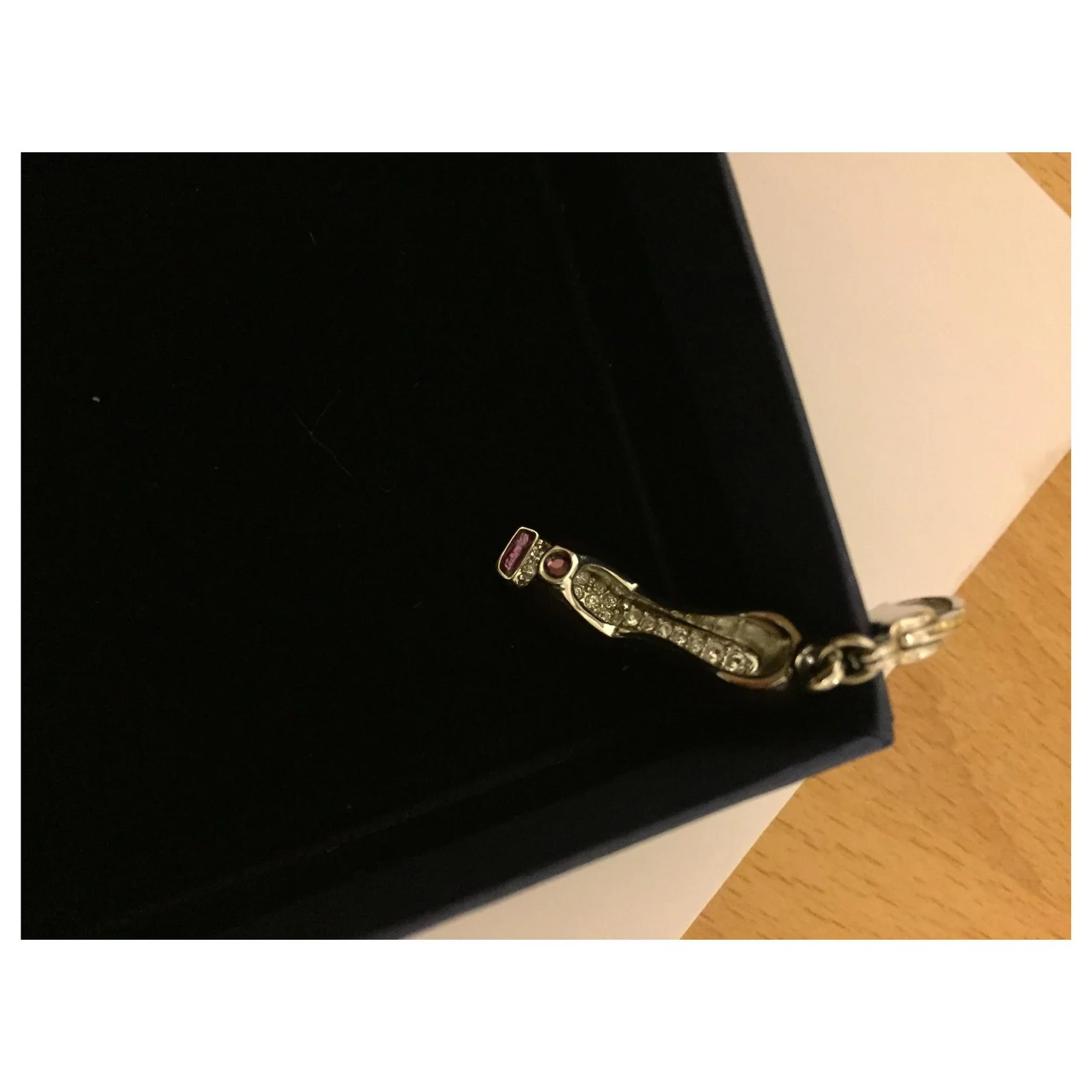 Swarovski Pendentif Chaussure à Talon Violet 6 Swarovski Pendentif Chaussure à Talon Violet – Image 6