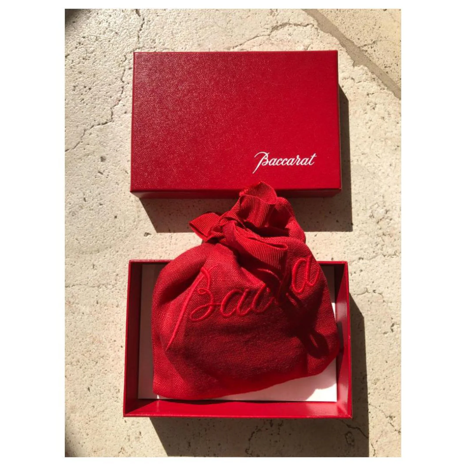 Pendentif Baccarat Coeur En Cristal Bleu Sur Cordon Satin Bleu Foncé 2 Pendentif Baccarat Coeur En Cristal Bleu Sur Cordon Satin Bleu Foncé – Image 2