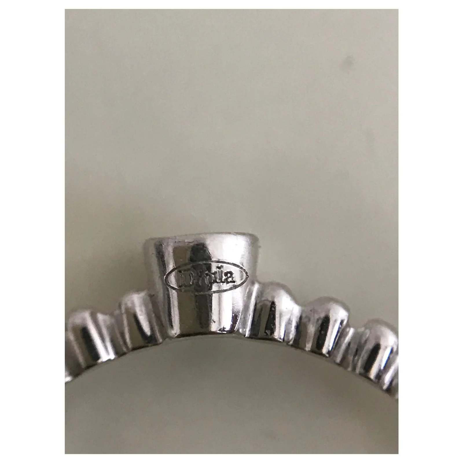 Djula Pendentif Et Chaine Solitaire. Bague Solitaire Argenté 6 Djula Pendentif Et Chaine Solitaire. Bague Solitaire Argenté – Image 6