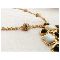 Chanel Sautoir Iconique Croix Noir Blanc Doré 8 Chanel Sautoir Iconique Croix Noir Blanc Doré -Collier Soldes 263454 3