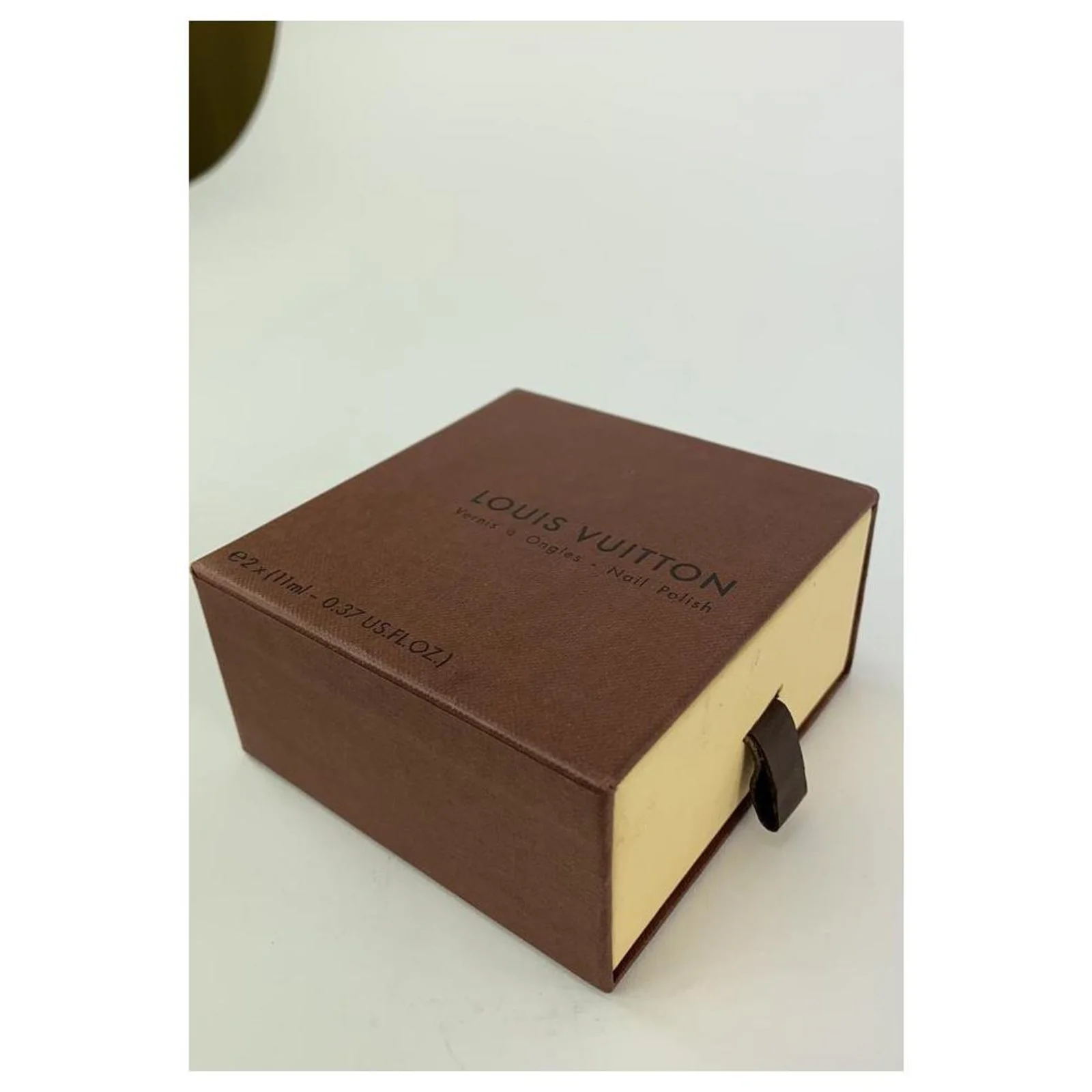 Louis Vuitton Ensemble Rare De Vernis à Ongles Vernis Limited 46niv1125 2 Louis Vuitton Ensemble Rare De Vernis à Ongles Vernis Limited 46niv1125 – Image 2