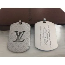 Louis Vuitton Plaques Argenté -Collier Soldes 39417 5