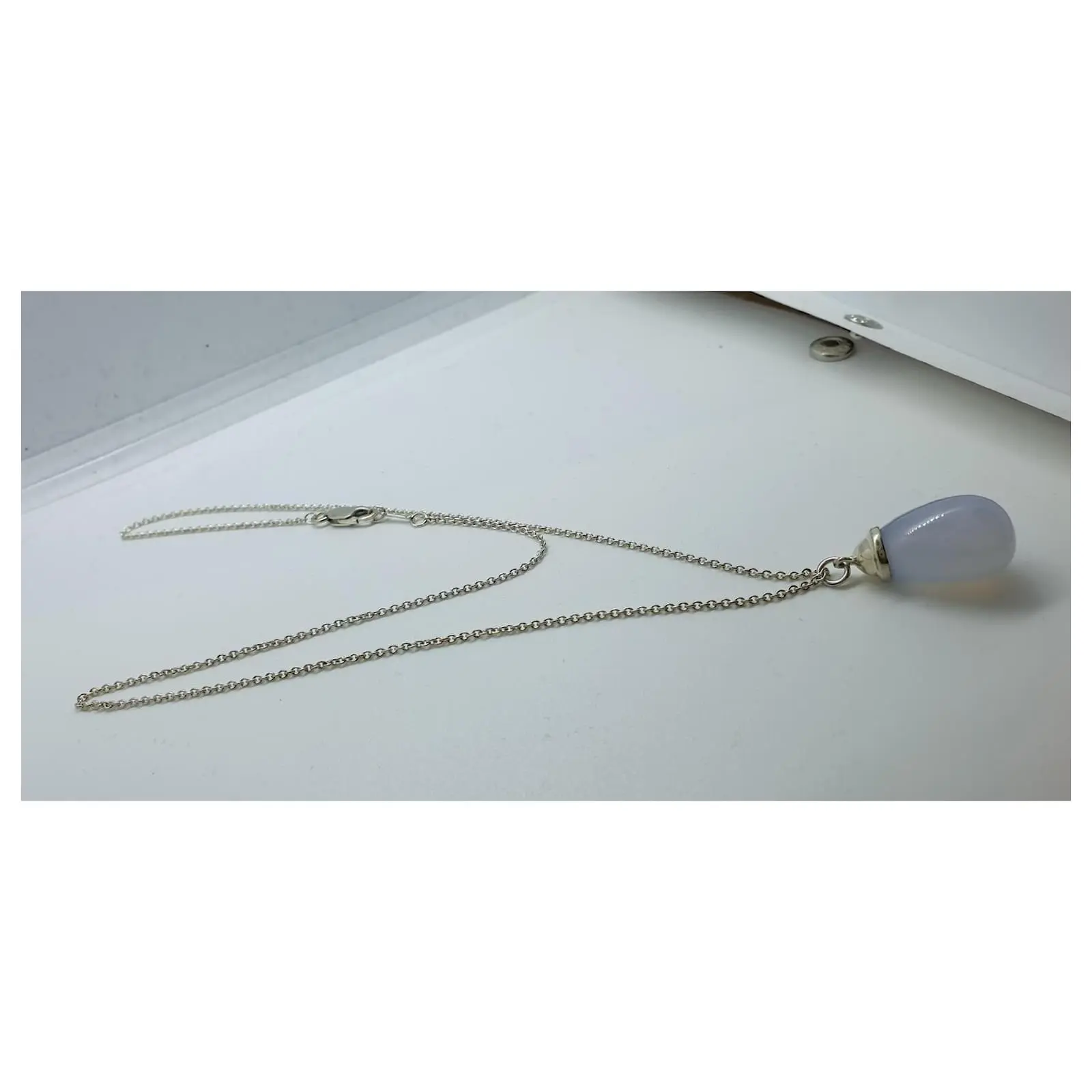 Tiffany & Co. Tiffany & Co 20 Carats Chalcedonie Bleu Argenté 2 Tiffany & Co. Tiffany & Co 20 Carats Chalcedonie Bleu Argenté – Image 2