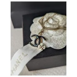 Chanel CC 08Un Collier GHW Logo Camellia En émail Noir Avec Boîte Doré -Collier Soldes 501532 7