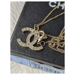 Chanel CC B12Un Collier En Cristal Carré Classique Avec Logo Dans Le Reçu De L'étiquette GHW Doré -Collier Soldes 647750 9