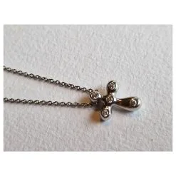 Tiffany & Co. Tiffany & Co Croix En Platine Et Diamants Peretti Argenté 11 Tiffany & Co. Tiffany & Co Croix En Platine Et Diamants Peretti Argenté -Collier Soldes 746036 3