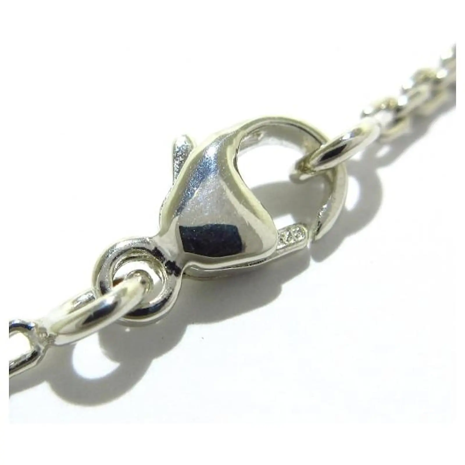 Autres Bijoux Louis Vuitton Pandantifushil BarLockit Argenté 4 Autres Bijoux Louis Vuitton Pandantifushil BarLockit Argenté – Image 4