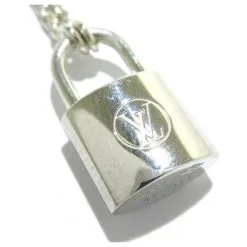 Autres Bijoux Louis Vuitton Pandantifushil BarLockit Argenté 12 Autres Bijoux Louis Vuitton Pandantifushil BarLockit Argenté -Collier Soldes 866649 5