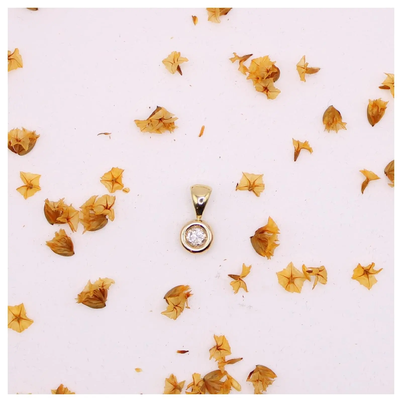 Autre Marque Pendentif Diamant Serti Bouée Or Jaune 750%o Bijouterie Dorée 2 Autre Marque Pendentif Diamant Serti Bouée Or Jaune 750%o Bijouterie Dorée – Image 2