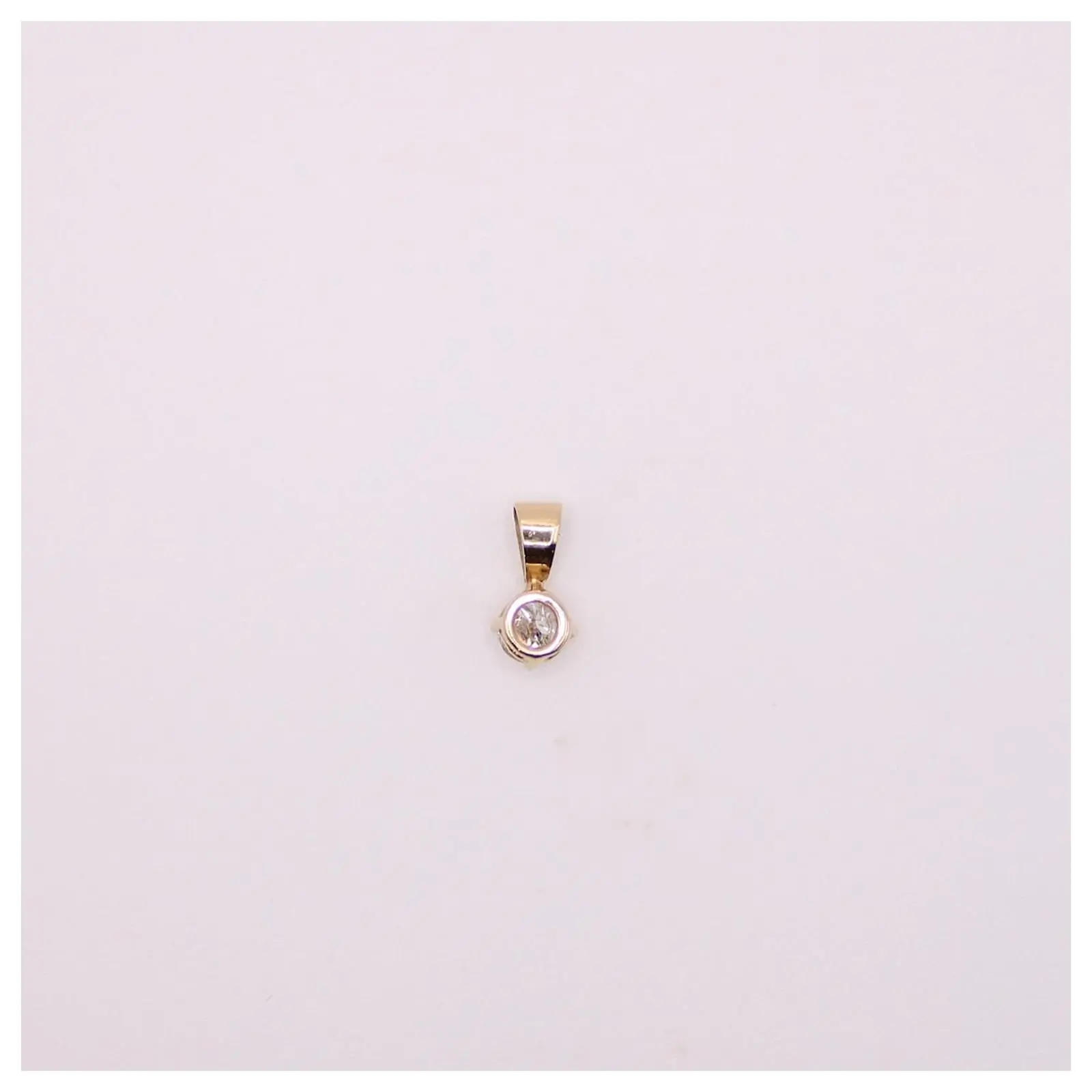 Autre Marque Pendentif Diamant Serti Bouée Or Jaune 750%o Bijouterie Dorée 3 Autre Marque Pendentif Diamant Serti Bouée Or Jaune 750%o Bijouterie Dorée – Image 3