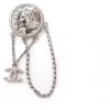 NEUF BROCHE CHANEL MEDAILLON PROFIL COCO LOGO CC PENDENTIF BOITE NEW BROOCH Argenté