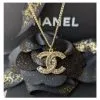 Chanel CC F16Collier Pendentif Avec Logo En Cristal V GHW Dans Une Boîte Doré