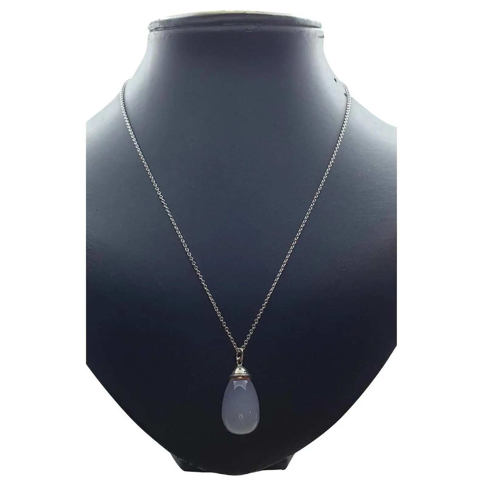 Tiffany & Co. Tiffany & Co 20 Carats Chalcedonie Bleu Argenté 1 Tiffany & Co. Tiffany & Co 20 Carats Chalcedonie Bleu Argenté