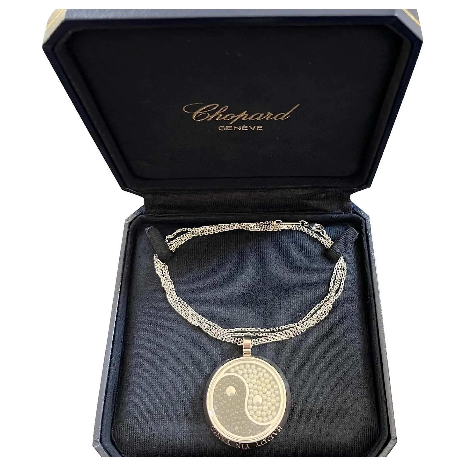 Chopard Happy Yin Yang Noir Blanc 1 Chopard Happy Yin Yang Noir Blanc