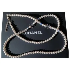 Sautoir Chanel Single Strand White Glass Pearl Blanc